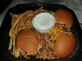 Winchell's Pub Grill food