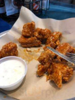 Hooters food