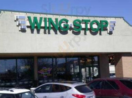 Wingstop outside