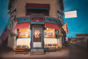 So Sweet Candy Shoppe outside