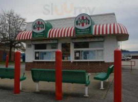 Ritas Ice, Custard And Happiness outside