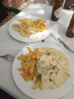 Cafeteria Juani food