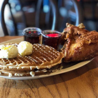 Roscoe's Chicken Waffles Pasadena food