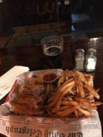 Connollys Irish Pub food