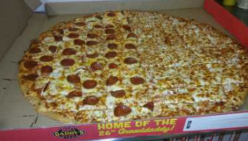 Big Daddy's Pizza food