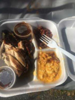 Spring Hill Bbq Soul Food Lounge food