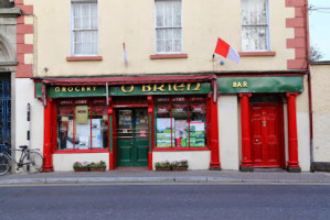 Frank O'briens Pub outside