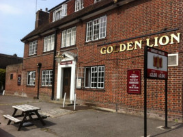 Golden Lion Basingstoke outside