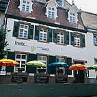 Traube Rohrbach outside