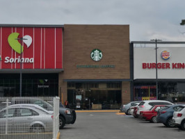 Starbucks Gran Patio Toluca inside