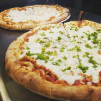 Quad City Pizza Company food