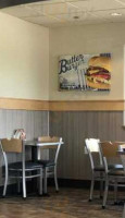 Culver’s inside