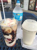 Shake's Frozen Custard food