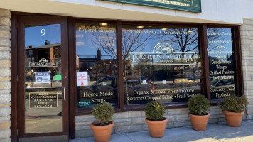 Larchmont Meateria The Marketplace outside