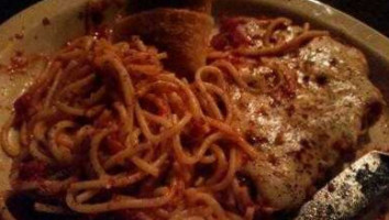 Giovanni's Italian Kitchen food