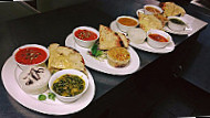 Hussain's Indian Cuisine food