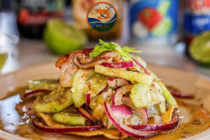 Mariscos El Pelon food