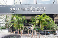 Medifoods Trading outside