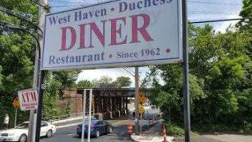 West Haven Duchess Dineraunt outside