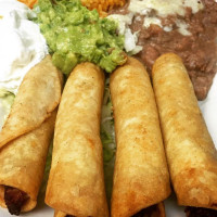 Salsa Grill & Taqueria food