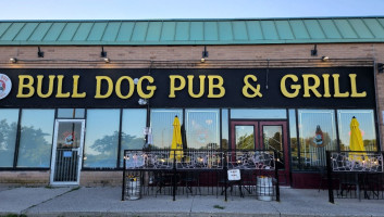 Bulldog Pub inside