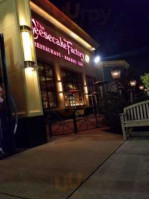 The Cheesecake Factory outside