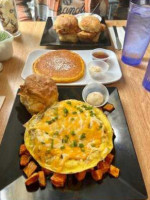 The Blue Hen Café food