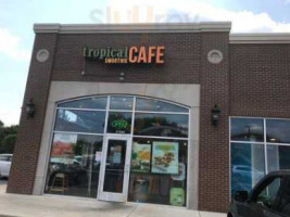 Tropical Smoothie Cafe outside