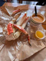 Tracy's King Crab Shack food