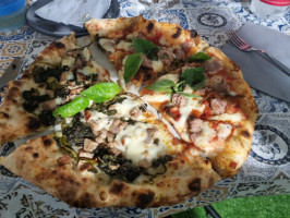 Carpe Diem Pizzeria food