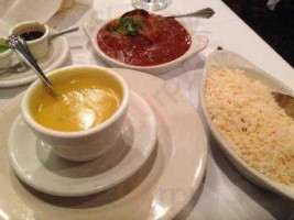 Guru Indian Cuisine food