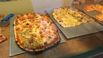 Panzer Pizza food