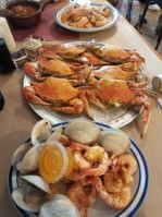 P G N Crab House food