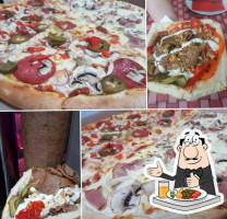 American Pizza Baniocha food