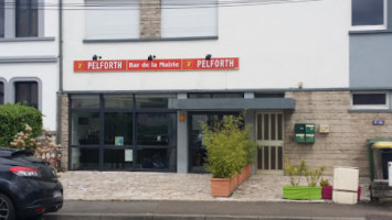 Brasserie De La Mairie outside