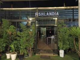 Fishlandia outside