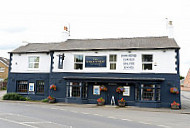 The Wheatsheaf outside