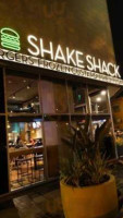 Shake Shack outside