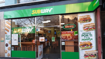 Subway Begona inside