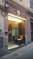 Romeo Viganotti Gelateria outside