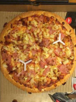 Pizza Hut Thomson Plaza food