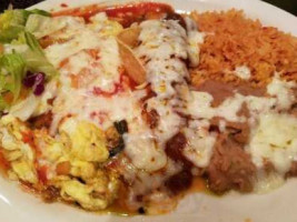 Viva Mercado's Mexican And Grill food