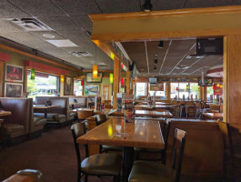 Applebee's inside