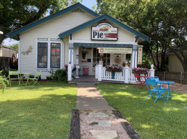 Fredericksburg Pie Company inside