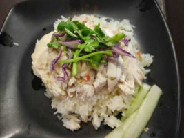 Hong Kee Villa Hainanese Delicacy Hóng Jì Shí Jiā Hǎi Nán Jī Fàn Clementi 448 Market Food Centre (whyq) food