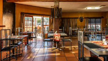 Kuruman Inn By Country Hotels food