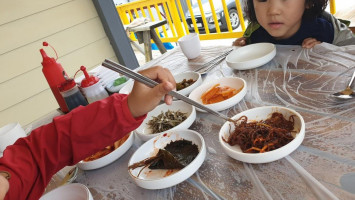 사계절 식당 food