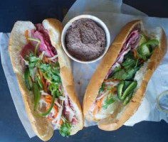 Thanh Huong Sandwich food