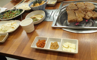 갑진갈비 food