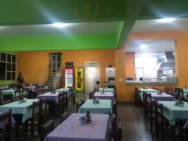 Pizzaria Do Toninho inside